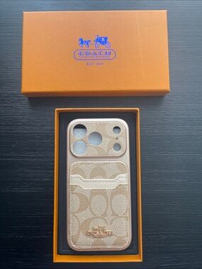 iPhone 17 Pro Max COACH Beige Signature Canvas Card Slot iPhone Case